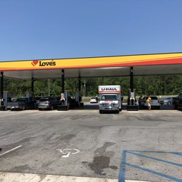 The pumps are spaced apart enough to make ingress and egress easy.