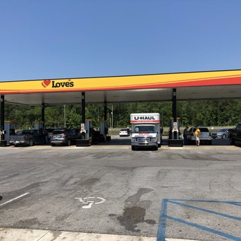 Love's Travel Stop - The pumps are spaced apart enough to make ingress and egress easy. - Gas Stations Near Me - Cottondale, Florida