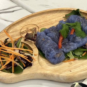 Niyom Thai Kitchen - Thai Near Me - Flushing, New York