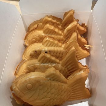 Somisomi - Set of 5 Taiyaki (custard, red bean & matcha) - Ice Cream & Frozen Yogurt Near Me - San Mateo, California Somisomi - Set of 5 Taiyaki (custard, red bean & matcha) - Ice Cream & Frozen Yogurt Near Me - San Mateo, California