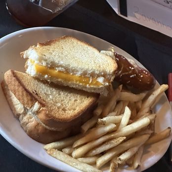 State 48 Rock House - Kid's Grilled Cheese - Breweries Near Me - Phoenix, Arizona