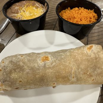 Abelardo's Mexican Fresh - Carne Asada Burrito = BUENO! - Fast Food Near Me - Ellisville, Missouri
