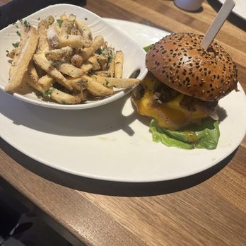 Yard House - Burger and truffle fries - Bars Near Me - Hanover, Maryland Yard House - Burger and truffle fries - Bars Near Me - Hanover, Maryland