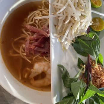 Star Noodle - Asian Fusion Near Me - Lahaina, Hawaii
