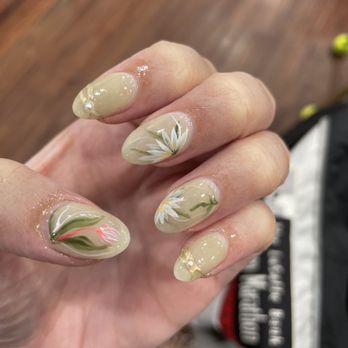 Treat & Art NailSpa - Acrylic manicure with designs - Nail Salons Near Me - Chicago, Illinois Treat & Art NailSpa - Acrylic manicure with designs - Nail Salons Near Me - Chicago, Illinois