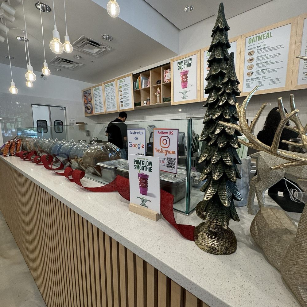 Pure Green - Juice Bars & Smoothies Near Me - Aventura, Florida