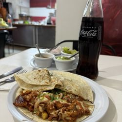 Roy - La gringa y una coca