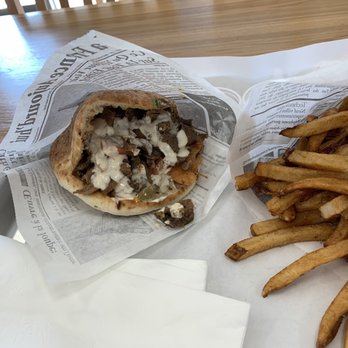 De Babel - Lamb Tikka Sandwich - Mediterranean Near Me - Scottsdale, Arizona