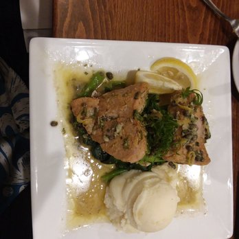 Tanaka Saimin - Ahi steaks and mashed potatoes - Japanese Near Me - Honolulu, Hawaii