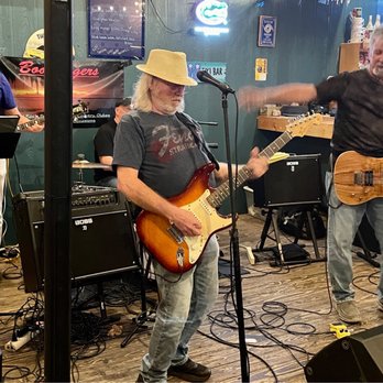 Cracker's Bar & Grill - Band - Seafood Near Me - Crystal River, Florida Cracker's Bar & Grill - Band - Seafood Near Me - Crystal River, Florida