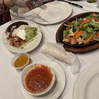 Cacique - Vegetarian COMBO FAJITA FOR 2 - Spanish Near Me - Frederick, Maryland