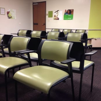 Quest Diagnostics - Waiting area - Laboratory Testing Near Me - Pasadena, California
