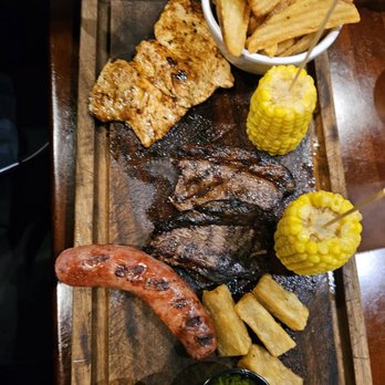 Famous Dave's - Chicken was dry steak was simple as well as the corn. - Barbeque Near Me - Doral, Florida