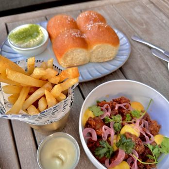 Nido - Rolls/ fries/ chicken - New American Near Me - Austin, Texas Nido - Rolls/ fries/ chicken - New American Near Me - Austin, Texas