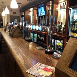 Cromwells - Bar.