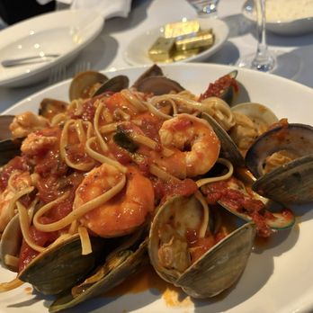 GoodFellas Restaurant - Linguine Linguini Frutti di Mare - Italian Near Me - Garfield, New Jersey GoodFellas Restaurant - Linguine Linguini Frutti di Mare - Italian Near Me - Garfield, New Jersey