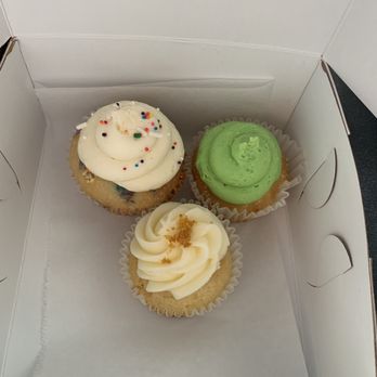 Leaves Bakery and Books - Confetti, lime and lemon tart cupcakes. Hard and stale, with a very distinctive taste of freezer burn. Icing was fresh. Very disappointed. - Bakeries Near Me - Fort Worth, Texas Leaves Bakery and Books - Confetti, lime and lemon tart cupcakes. Hard and stale, with a very distinctive taste of freezer burn. Icing was fresh. Very disappointed. - Bakeries Near Me - Fort Worth, Texas