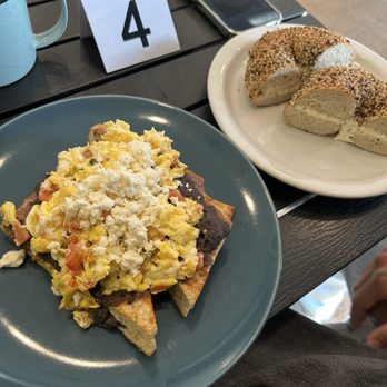 Parva Bakeshop Cafe - Perico Toast, everything bagel - Coffee & Tea Near Me - Jackson Heights, New York
