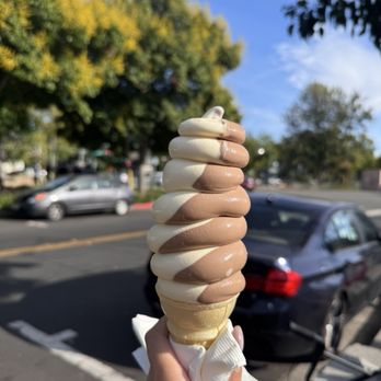 Meadowlark Dairy - Ice Cream & Frozen Yogurt Near Me - Livermore, California Meadowlark Dairy - Ice Cream & Frozen Yogurt Near Me - Livermore, California