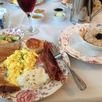 Ballastone Inn - Second course was a delicious breakfast of amazingly fluffy scrambled eggs, bacon, grits, biscuit, toast, and steel cut oatmeal. - Hotels Near Me - Savannah, Georgia
