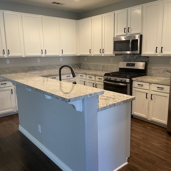 Mint Condition Painting - Refinished/Painted cabinets and walls - Painters Near Me - Santa Clarita, California Mint Condition Painting - Refinished/Painted cabinets and walls - Painters Near Me - Santa Clarita, California