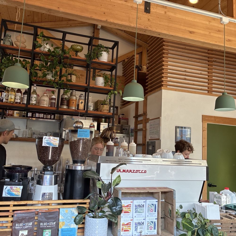 Argonaut Coffee & Biscuits - Inside - Coffee & Tea Near Me - Leavenworth, Washington
