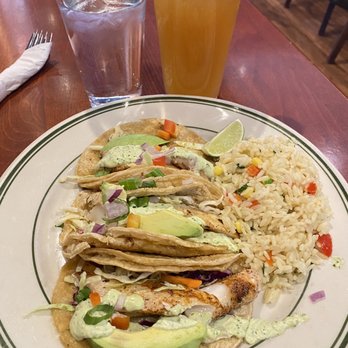 Blackfinn Randhurst Grill - 3 fish tacos & rice both outstanding w/Blue Moon Pint - Sports Bars Near Me - Mount Prospect, Illinois