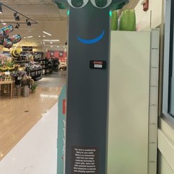 Giant Food Stores - WallE robot