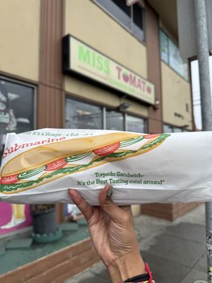 Miss Tomato Sandwiches and liquor by null