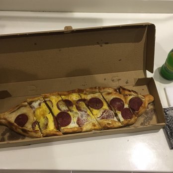 Gulum Pide Ve Lahmacun Salonu - Egg pita with sausage - Turkish Near Me - İstanbul, 34 Gulum Pide Ve Lahmacun Salonu - Egg pita with sausage - Turkish Near Me - İstanbul, 34