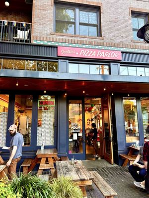 Scottie's Pizza Parlor NW by null