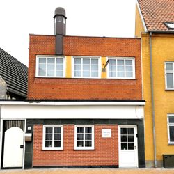Baitul Hamid Moské - En lille nydelig moské med en lille minaret