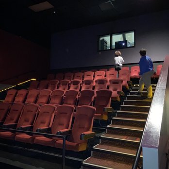 AMC Neshaminy 24 - Cinema Near Me - Bensalem, Pennsylvania