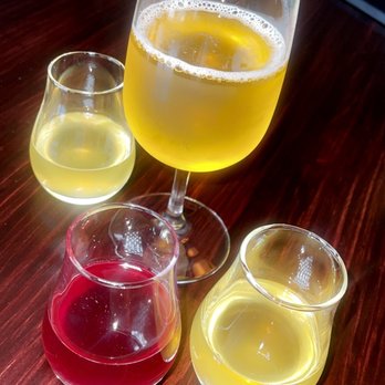 Foxes Den Meadery - The wine - Meaderies Near Me - Yorkville, Illinois Foxes Den Meadery - The wine - Meaderies Near Me - Yorkville, Illinois