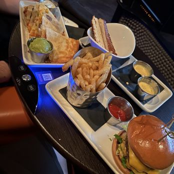 IPIC Pasadena - Cinema Near Me - Pasadena, California IPIC Pasadena - Cinema Near Me - Pasadena, California