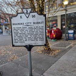 Roanoke Natural Foods - Located in The Center In The Square. In the heart of Downtown Roanoke, near the Historic Roanoke City Market Building.