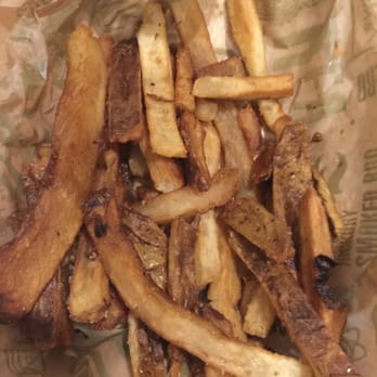 Wingstop - How can they serve this to a customer? - Chicken Wings Near Me - Laredo, Texas
