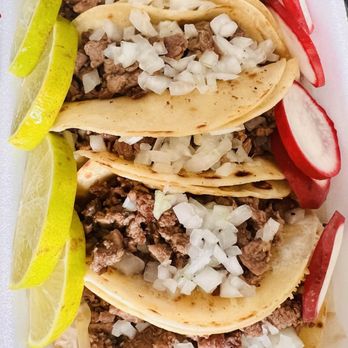 Chelos Panaderia - Carne asada tacos (minus the cilantro) - Bakeries Near Me - Huntington Beach, California Chelos Panaderia - Carne asada tacos (minus the cilantro) - Bakeries Near Me - Huntington Beach, California
