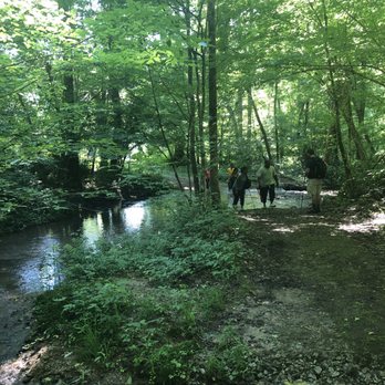 Lee Falls Trailhead - Hiking Near Me - Tamassee, South Carolina