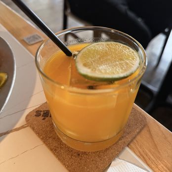 Two Hommés - Mango margaritas - African Near Me - Inglewood, California Two Hommés - Mango margaritas - African Near Me - Inglewood, California