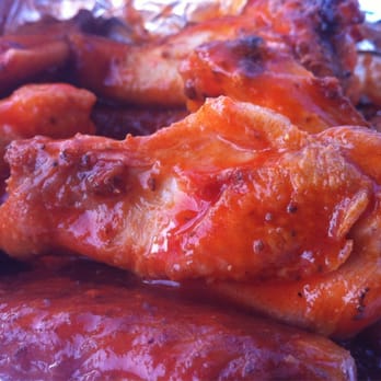 Commonwealth BBQ - Buffalo wings were great! - Barbeque Near Me - Wrentham, Massachusetts