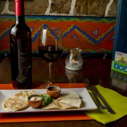 Las Mañanitas - Quesadillas y vino Gurgu