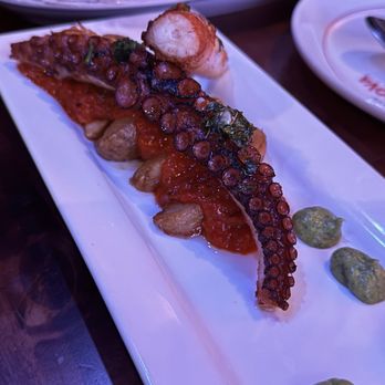 Cafe La Trova - Cocktail Bars Near Me - Miami, Florida