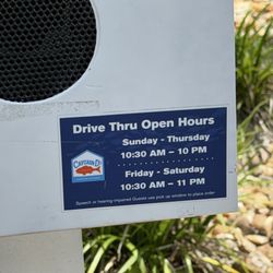 Captain D's - The drive through hours