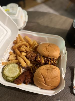Dave's Hot Chicken by null