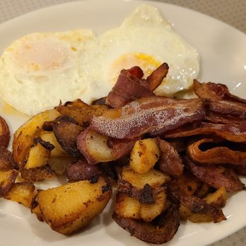 Latham '76 Diner - Over easy eggs with bacon and optional home fries in the Big Breakfast. - Diners Near Me - Latham, New York