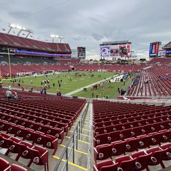 Raymond James Stadium - Stadiums & Arenas Near Me - Tampa, Florida