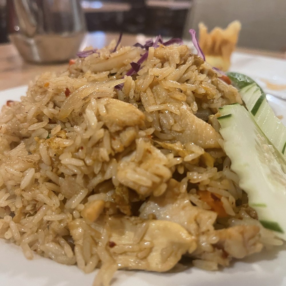 Thai Basil - Fried rice - Thai Near Me - Livonia, Michigan