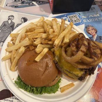 Twisted Root Burger - Freedom burger - Burgers Near Me - Irving, Texas