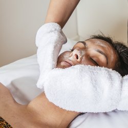 The Beauty Bar - Facial